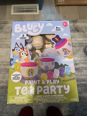 Bluey Paint & Play Tea Set - 6-Piece Wooden Set -  2 Crowns, Paint & Stickers